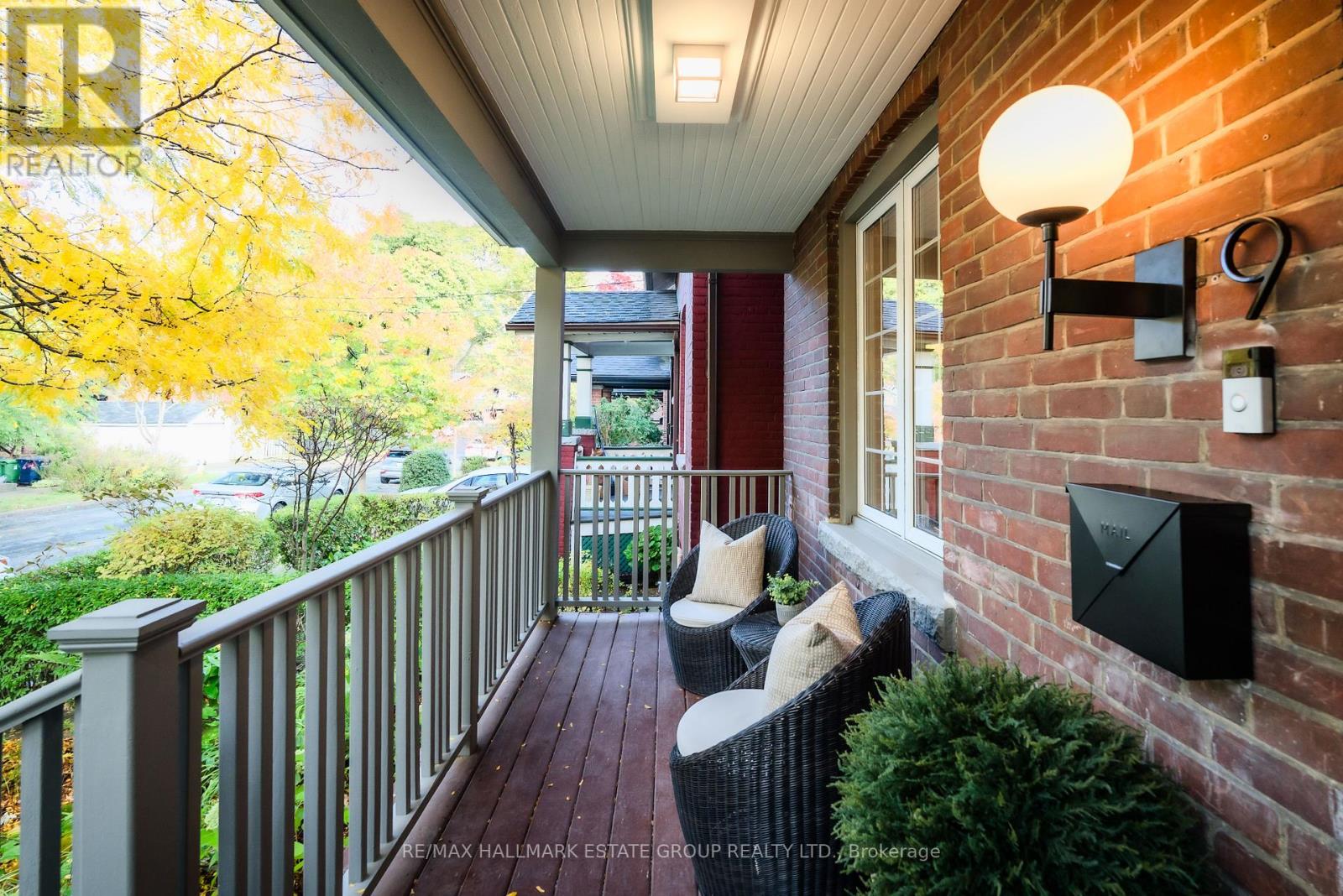 9 Ethelwin Avenue, Toronto, Ontario  M4C 1E7 - Photo 3 - E12480099