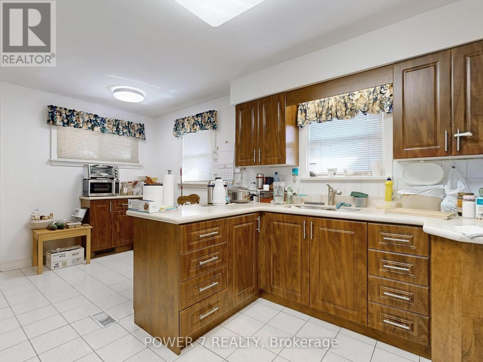 16 Stokewell Place, Toronto, Ontario  M1P 3X2 - Photo 12 - E12480161