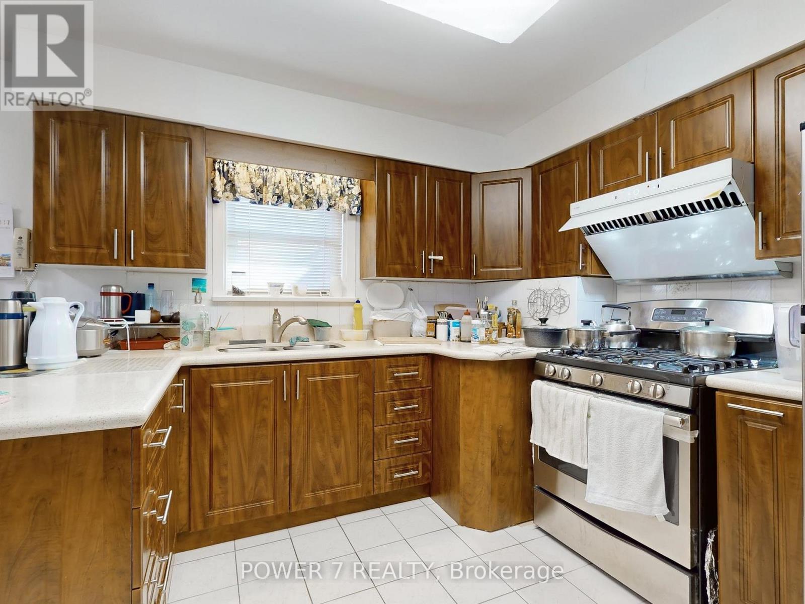 16 Stokewell Place, Toronto, Ontario  M1P 3X2 - Photo 13 - E12480161