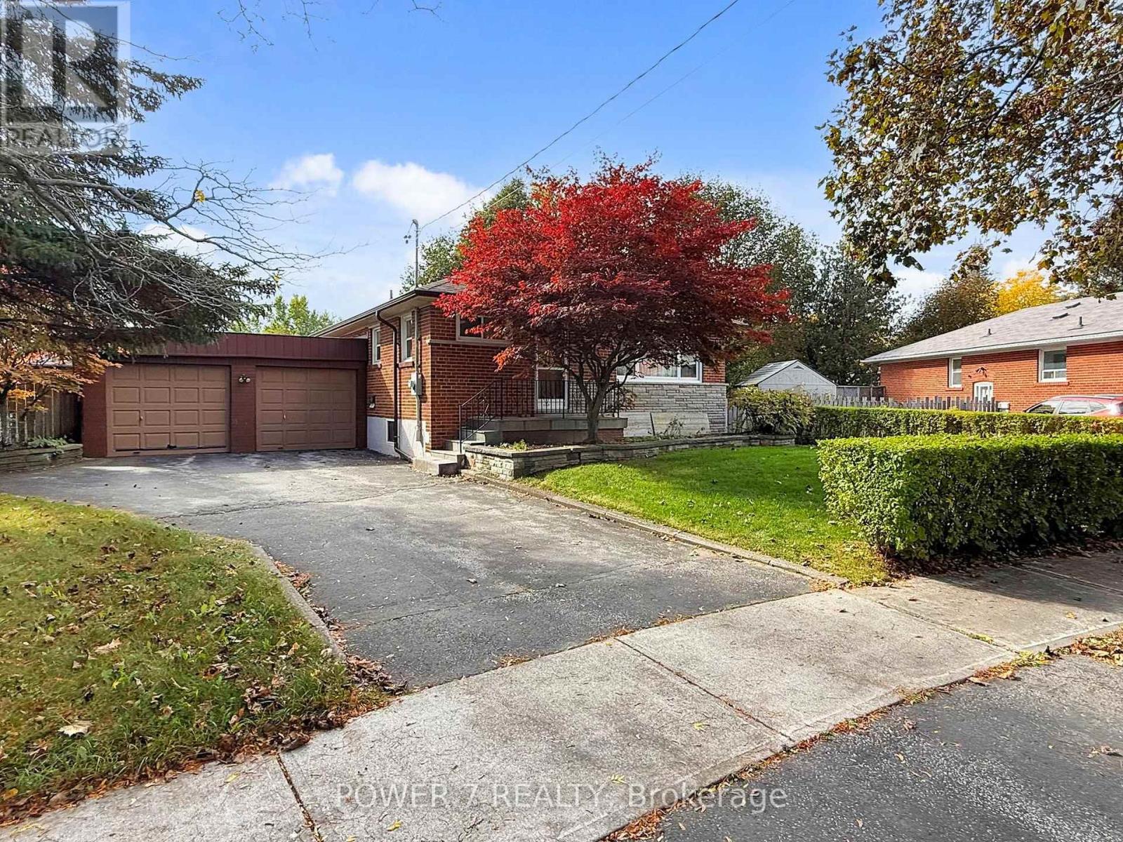 16 Stokewell Place, Toronto, Ontario  M1P 3X2 - Photo 2 - E12480161