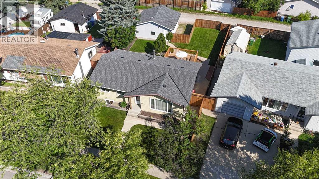 904 Abbotsford Drive Ne, Calgary, Alberta  T2A 6B8 - Photo 9 - A2245003