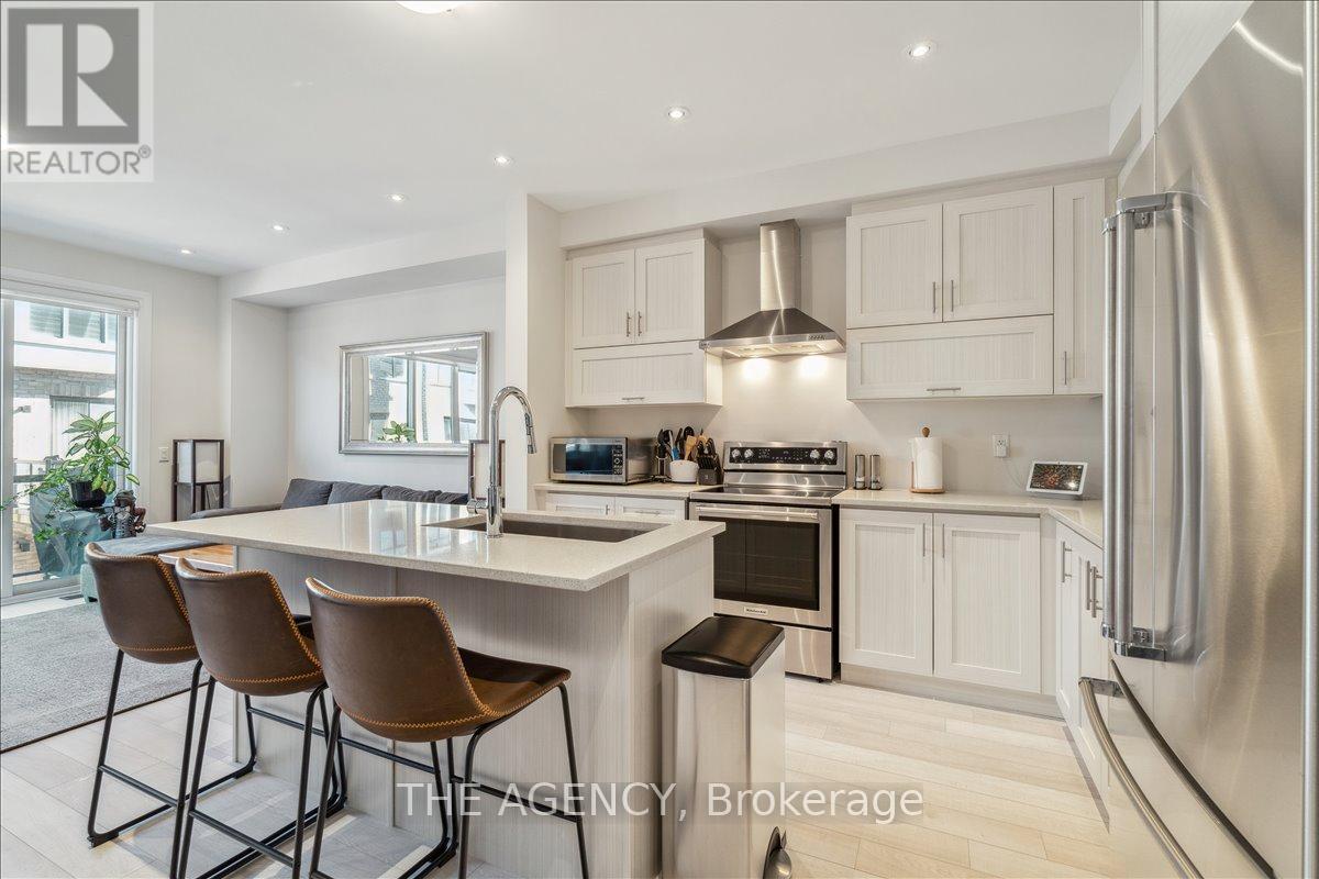 84 Salterton Circle, Vaughan, Ontario  L6A 4Z1 - Photo 11 - N12480027