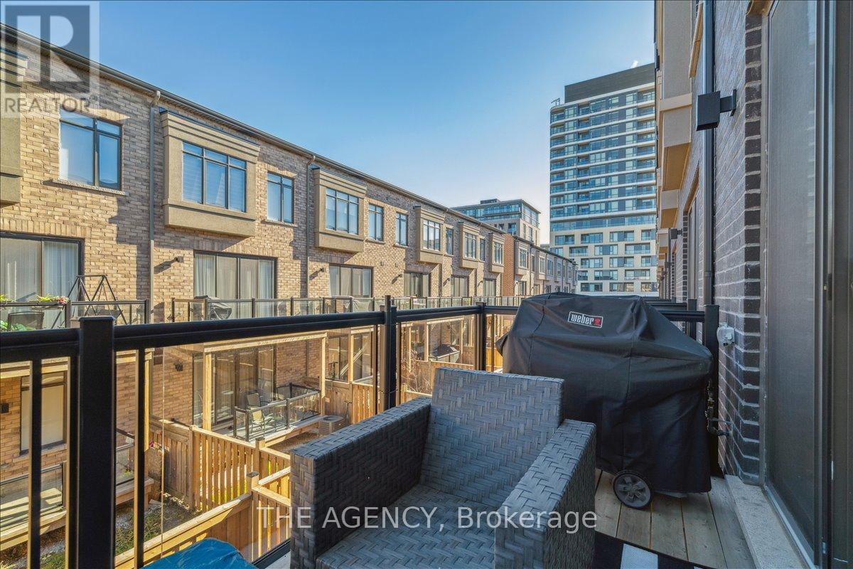 84 Salterton Circle, Vaughan, Ontario  L6A 4Z1 - Photo 19 - N12480027