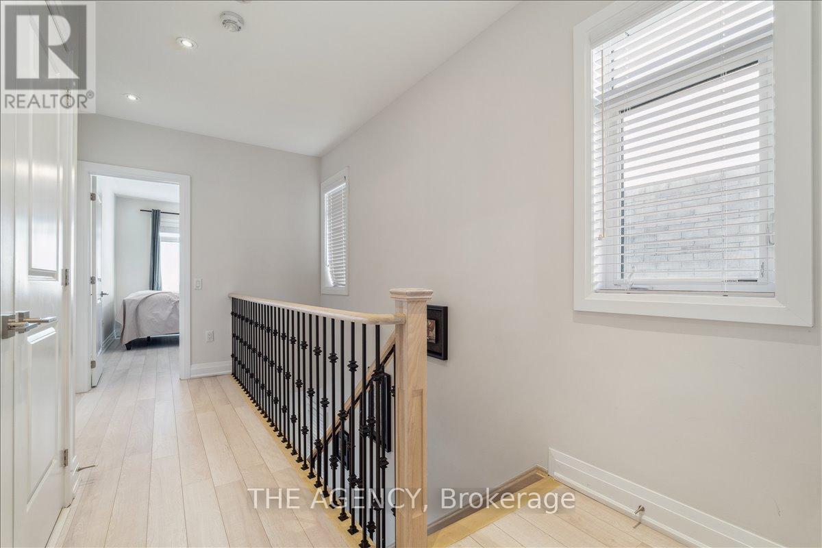 84 Salterton Circle, Vaughan, Ontario  L6A 4Z1 - Photo 25 - N12480027