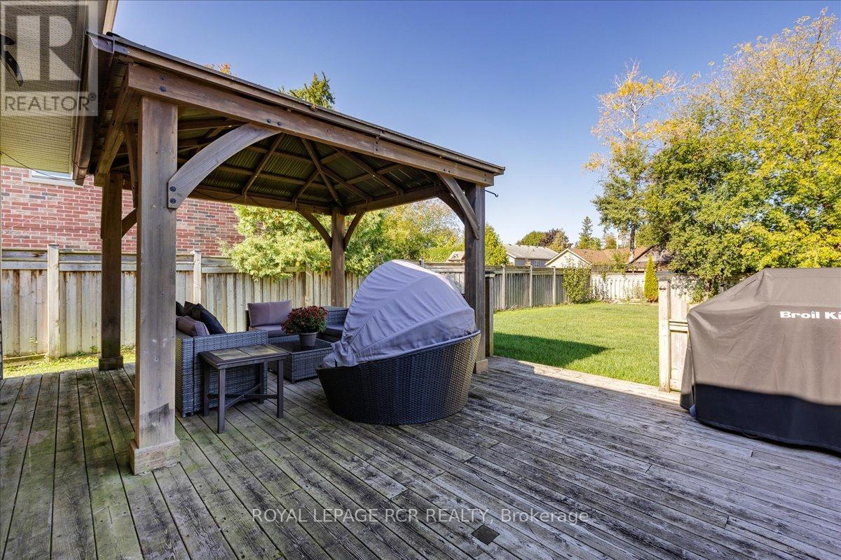10 Cottage Grove, Georgina, Ontario  L4P 3E9 - Photo 21 - N12480047