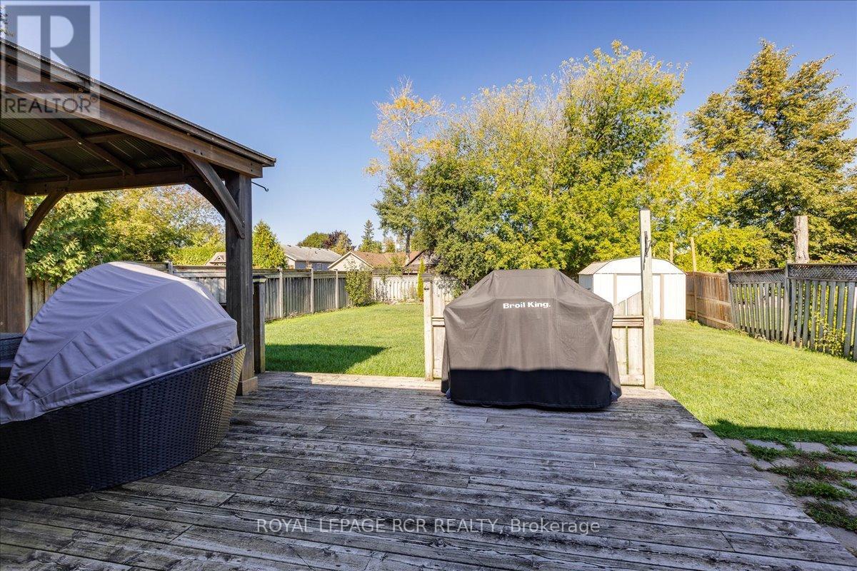10 Cottage Grove, Georgina, Ontario  L4P 3E9 - Photo 23 - N12480047