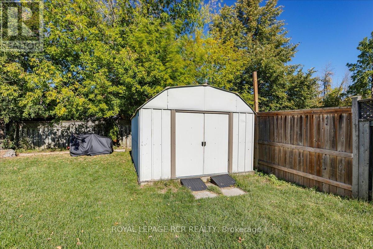 10 Cottage Grove, Georgina, Ontario  L4P 3E9 - Photo 25 - N12480047