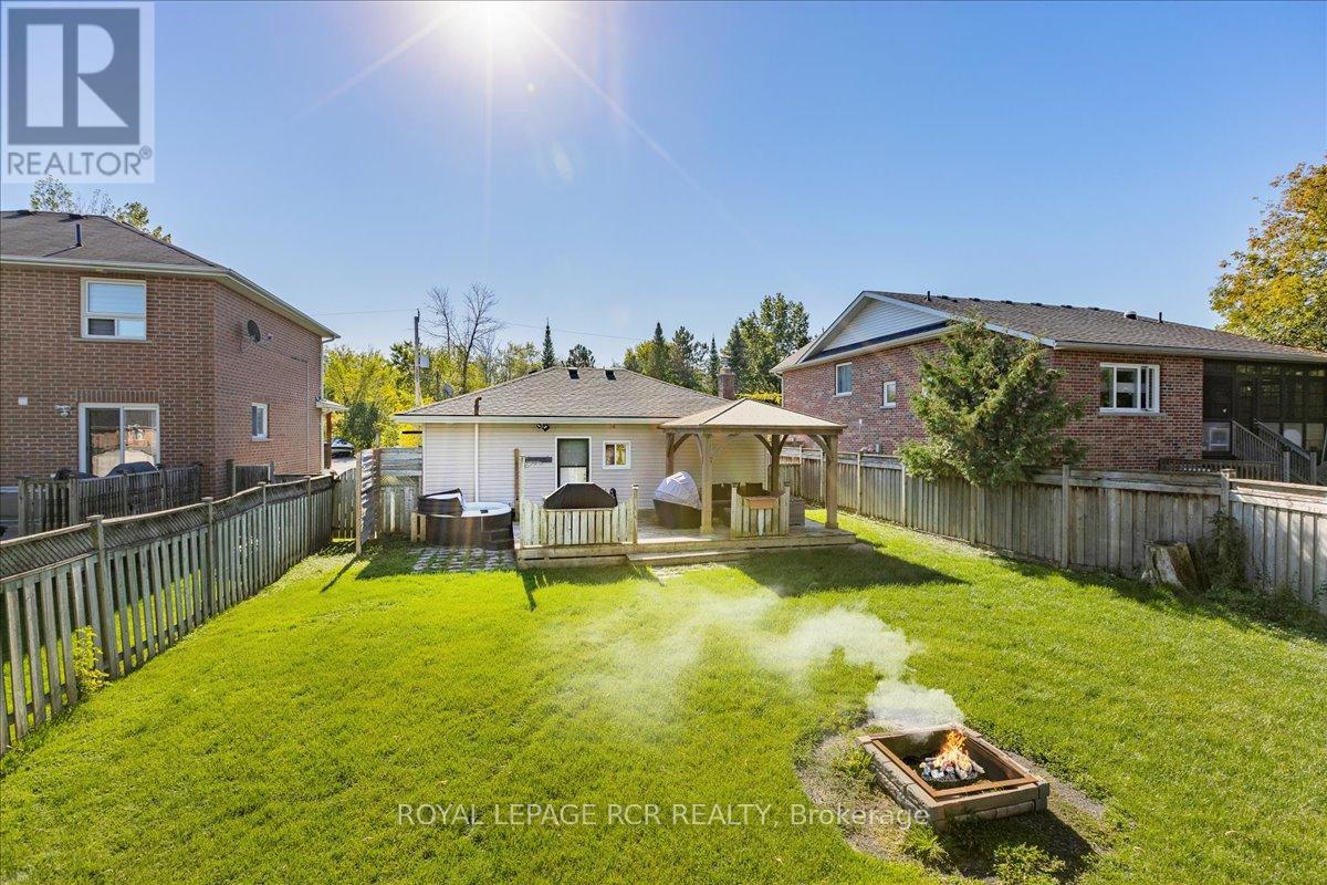 10 Cottage Grove, Georgina, Ontario  L4P 3E9 - Photo 27 - N12480047