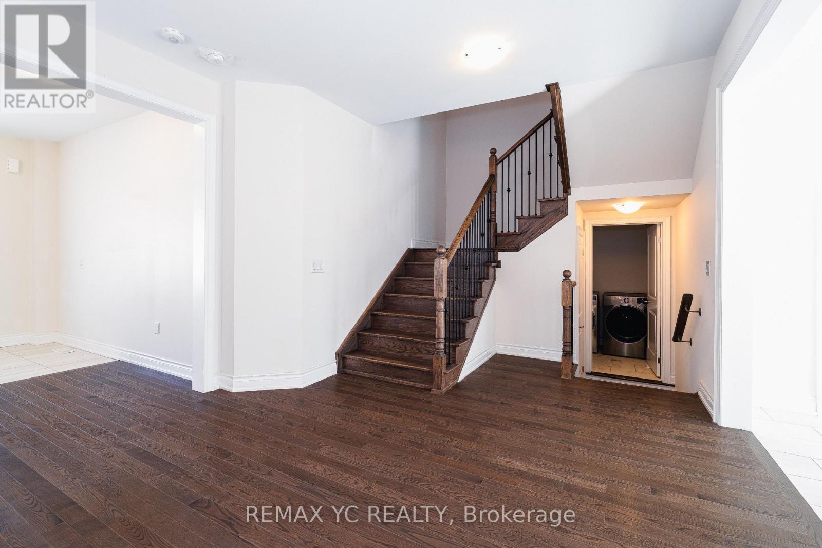 17 Hitching Post Lane, Georgina, Ontario  L4P 0H9 - Photo 21 - N12480049