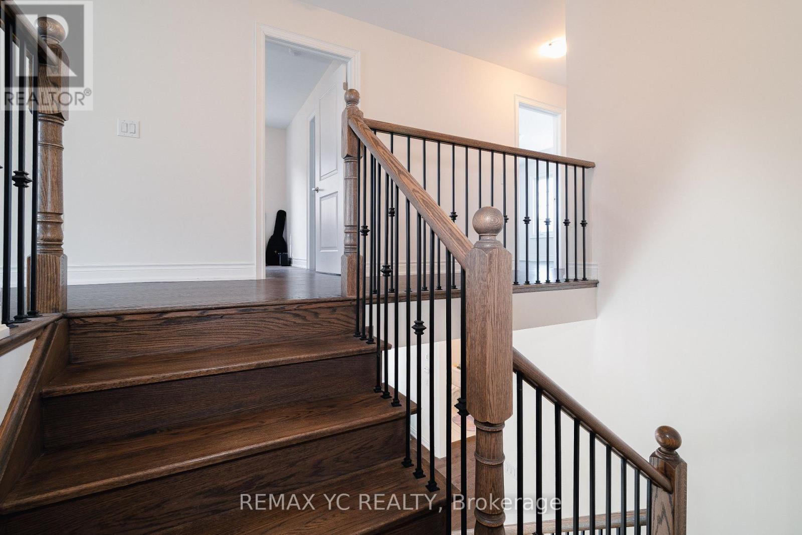 17 Hitching Post Lane, Georgina, Ontario  L4P 0H9 - Photo 26 - N12480049