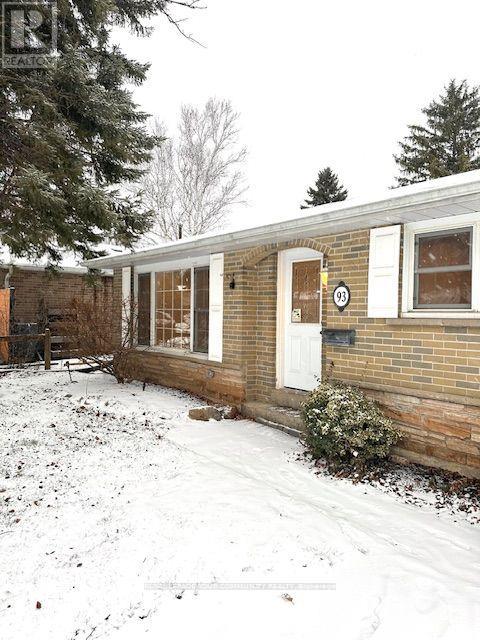 93 HILL DRIVE, Aurora, Ontario