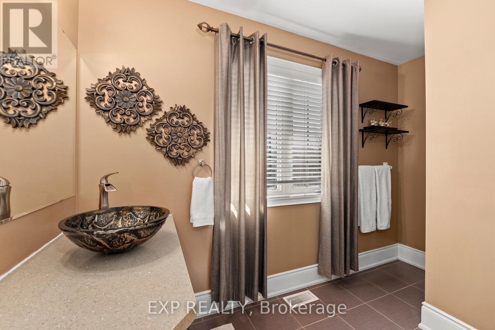 14 Weir Street, Bradford West Gwillimbury (Bradford), Ontario  L3Z 0K6 - Photo 21 - N12480064