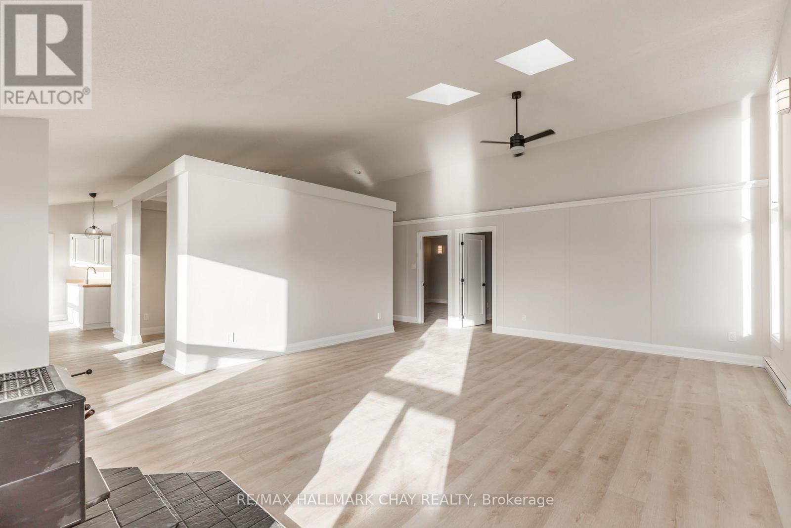 Upper - 3993 Stouffville Road, Whitchurch-Stouffville, Ontario  L4A 3X1 - Photo 11 - N12480084