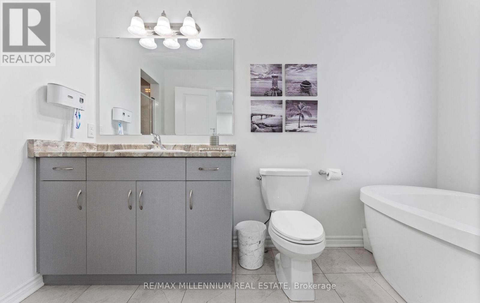 83 Casley Avenue, Richmond Hill, Ontario  L4S 0K7 - Photo 20 - N12480155