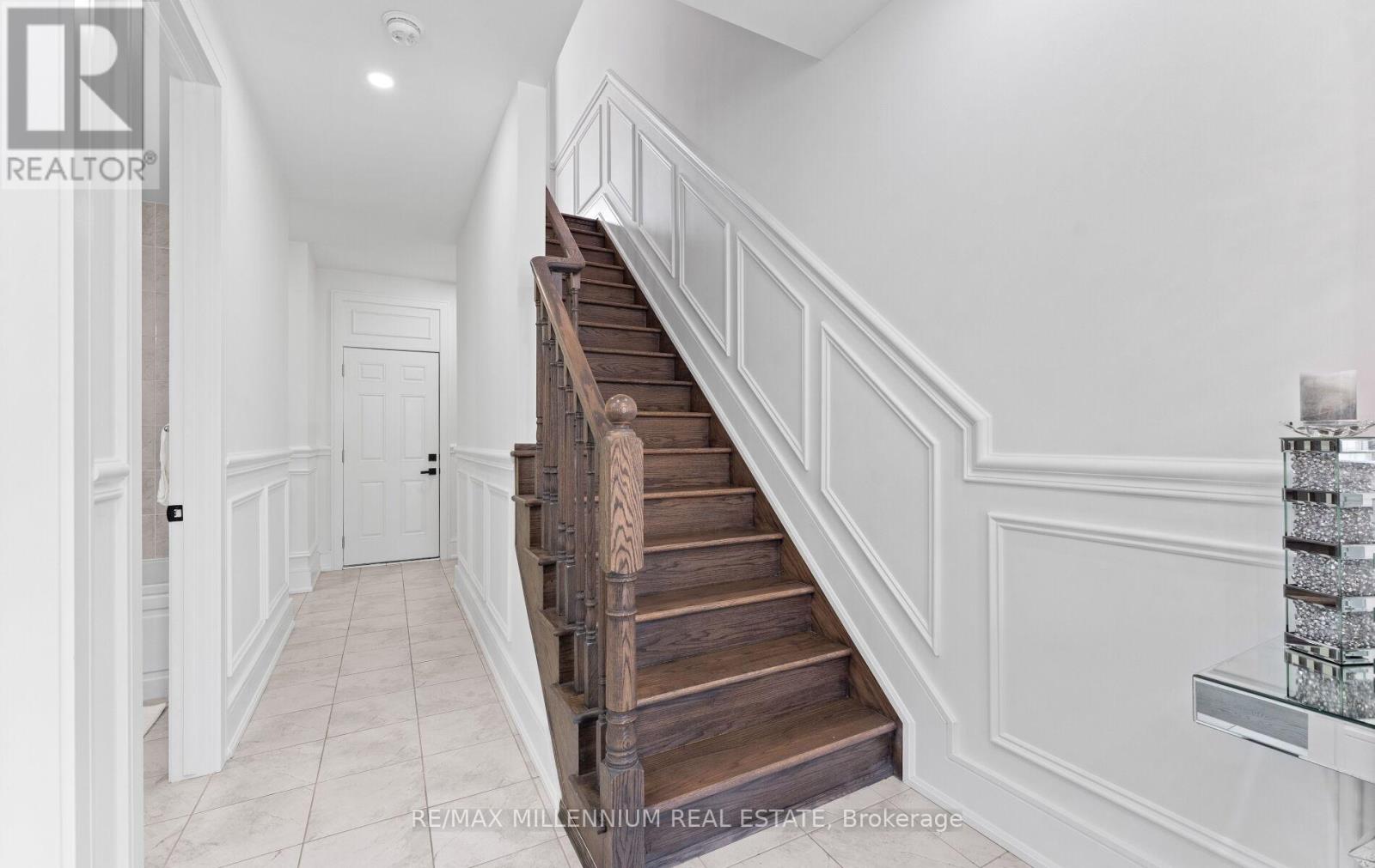 83 Casley Avenue, Richmond Hill, Ontario  L4S 0K7 - Photo 7 - N12480155