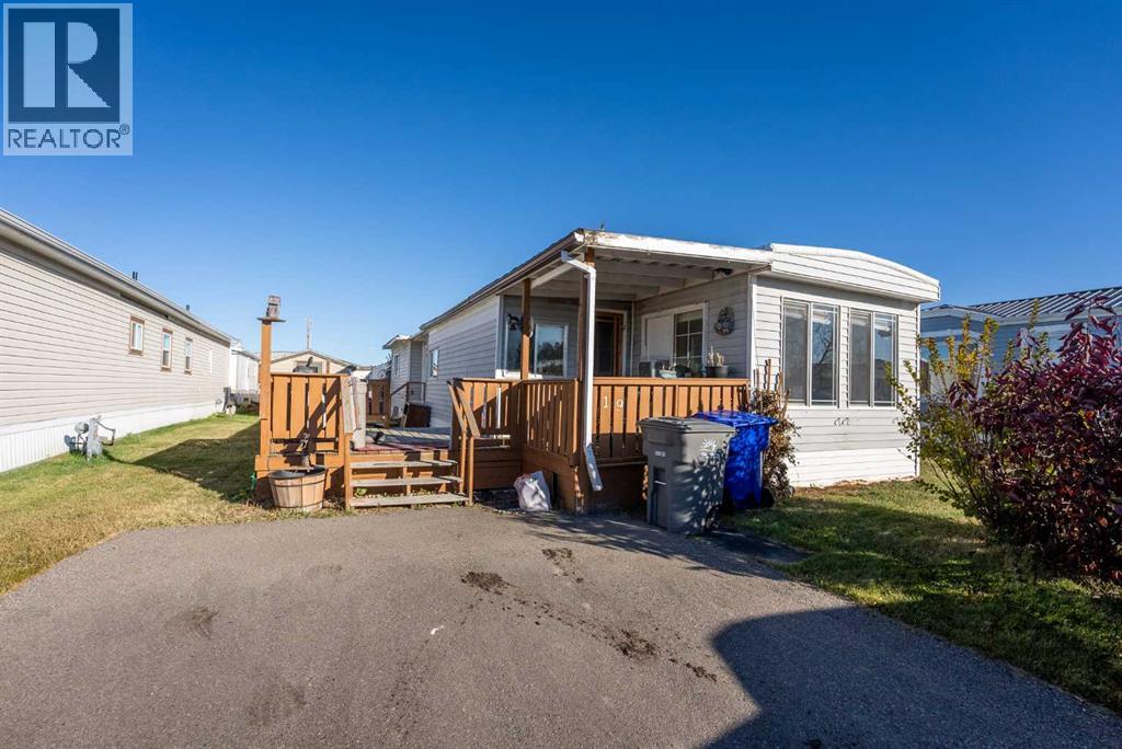 19, 5853 4 Street, Claresholm, Alberta