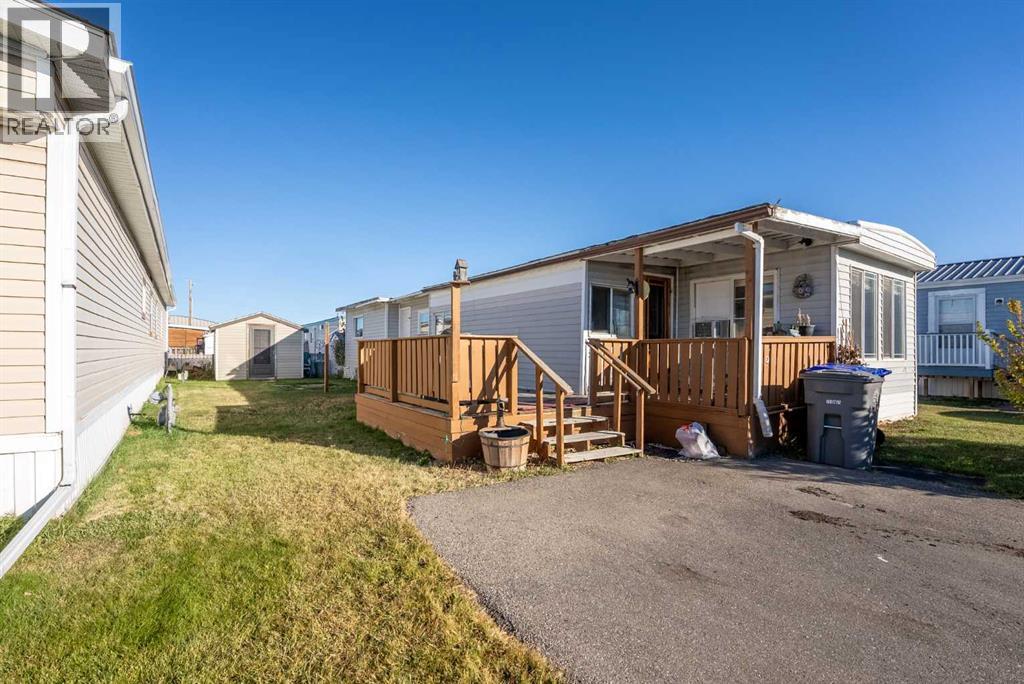 19, 5853 4 Street, Claresholm, Alberta  T0L 0T0 - Photo 2 - A2266233