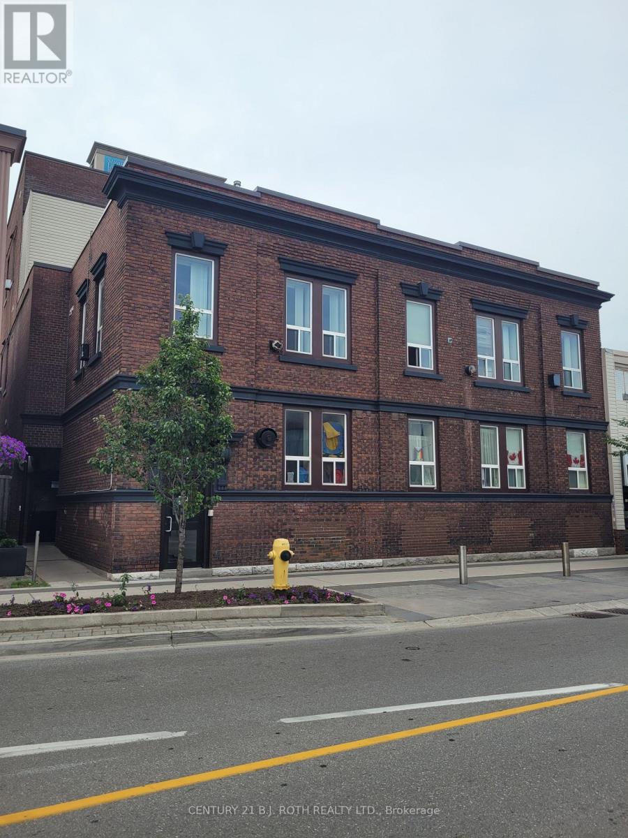 104 - 19 DUNLOP STREET W, Barrie, Ontario