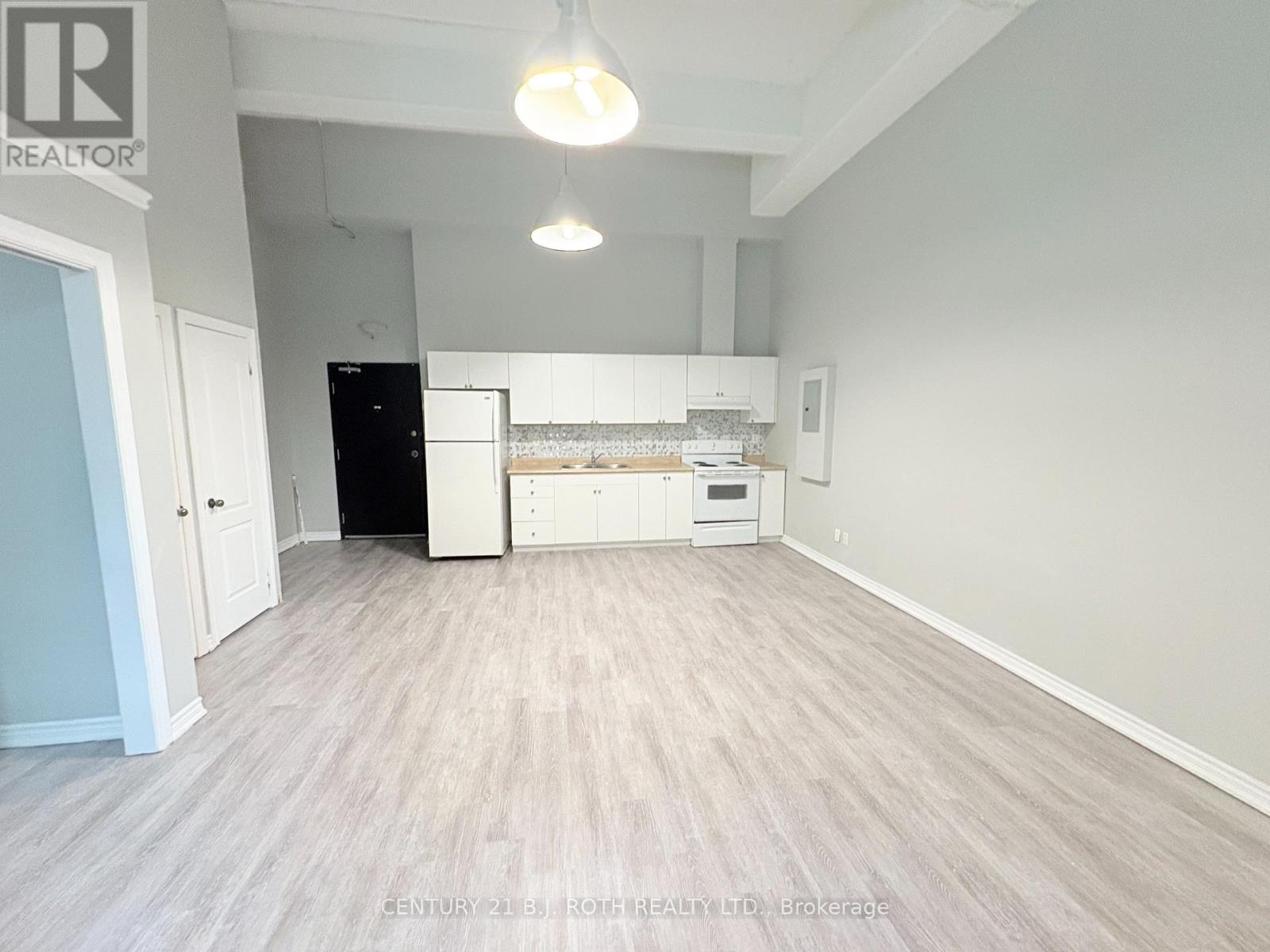 104 - 19 Dunlop Street W, Barrie, Ontario  L4N 1A1 - Photo 6 - S12480032