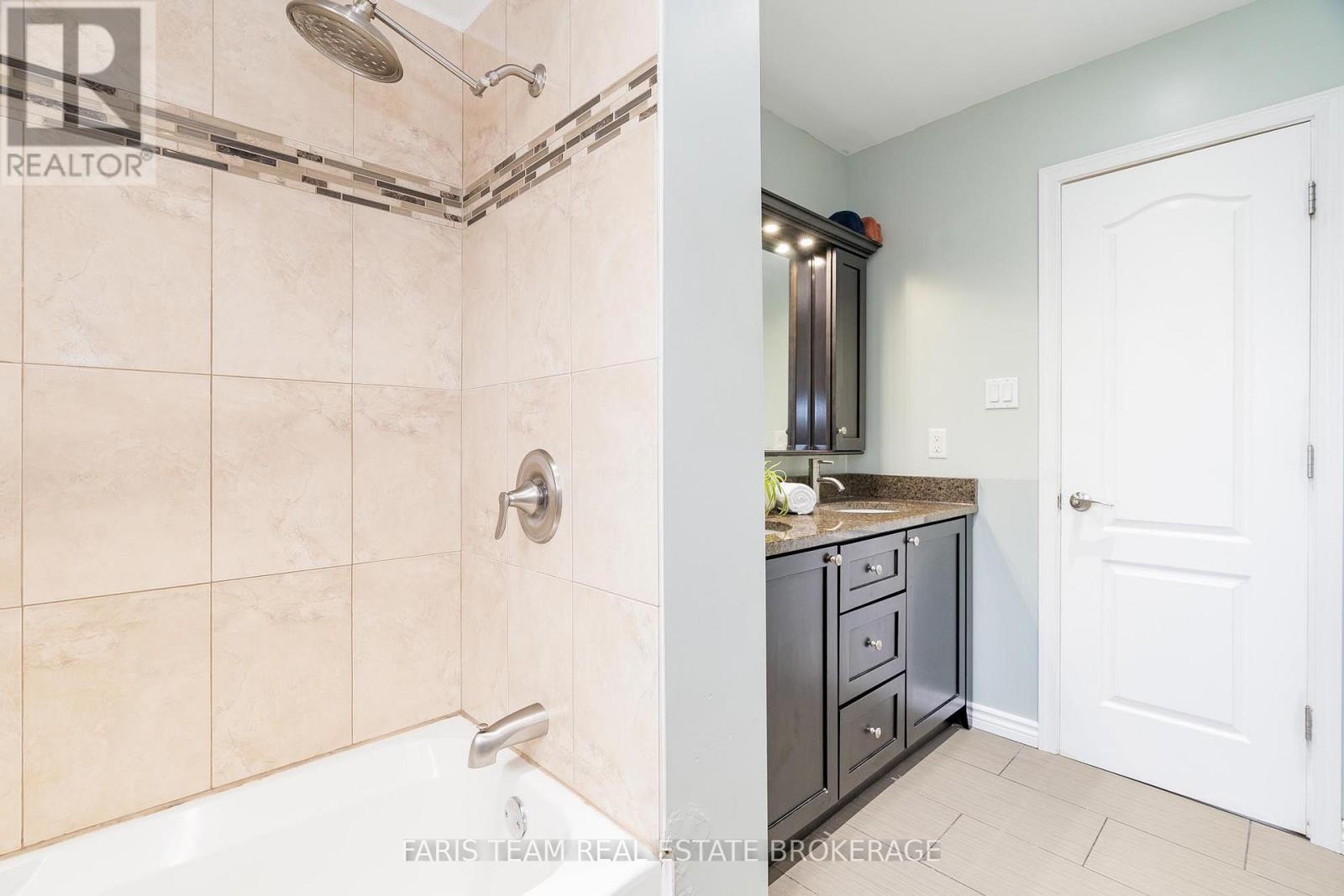 7 Gowan Road, Oro-Medonte (Shanty Bay), Ontario  L0L 2L0 - Photo 23 - S12480058