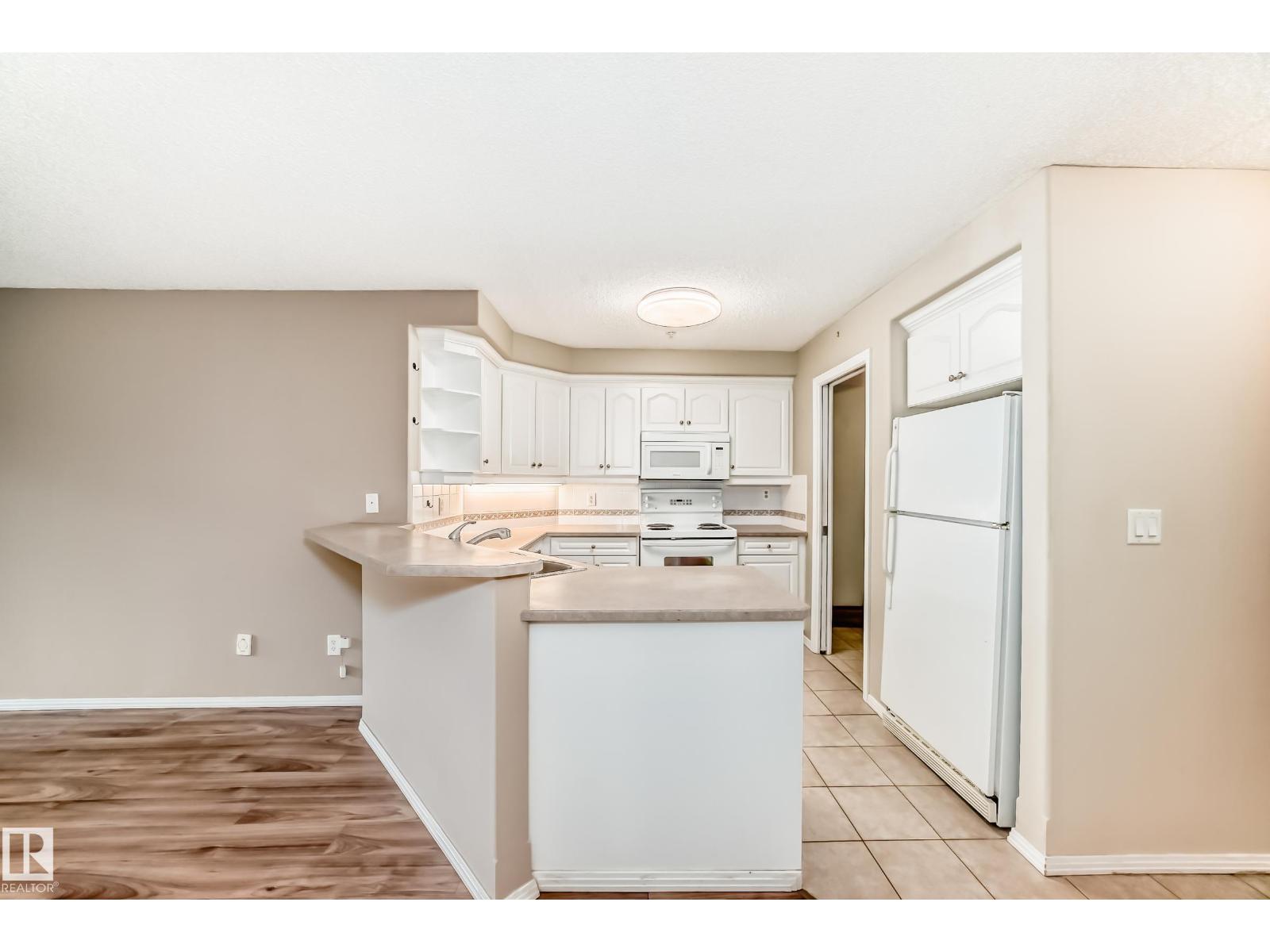 #141 9704 174 St Nw, Edmonton, Alberta  T5T 6J4 - Photo 4 - E4463328