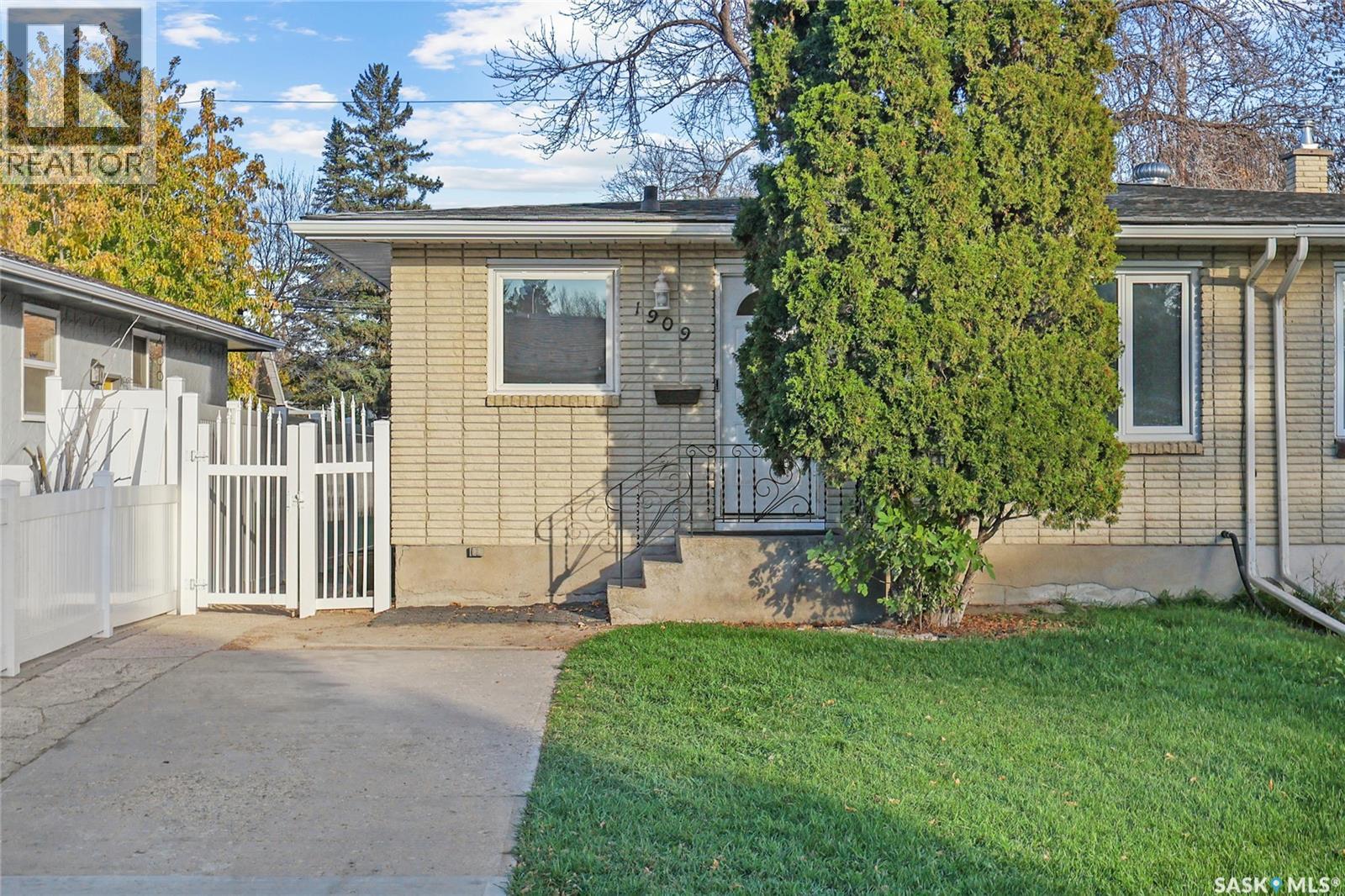 1909 Arthur STREET, regina, Saskatchewan