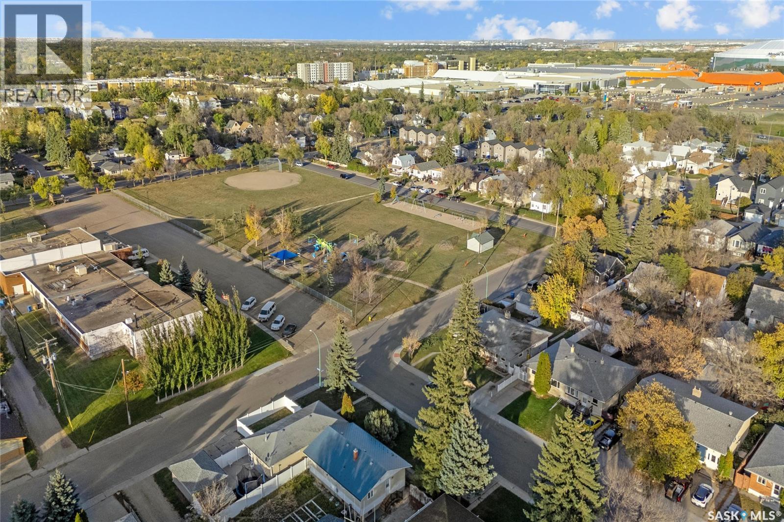1909 Arthur Street, Regina, Saskatchewan  S4T 4W6 - Photo 3 - SK021562