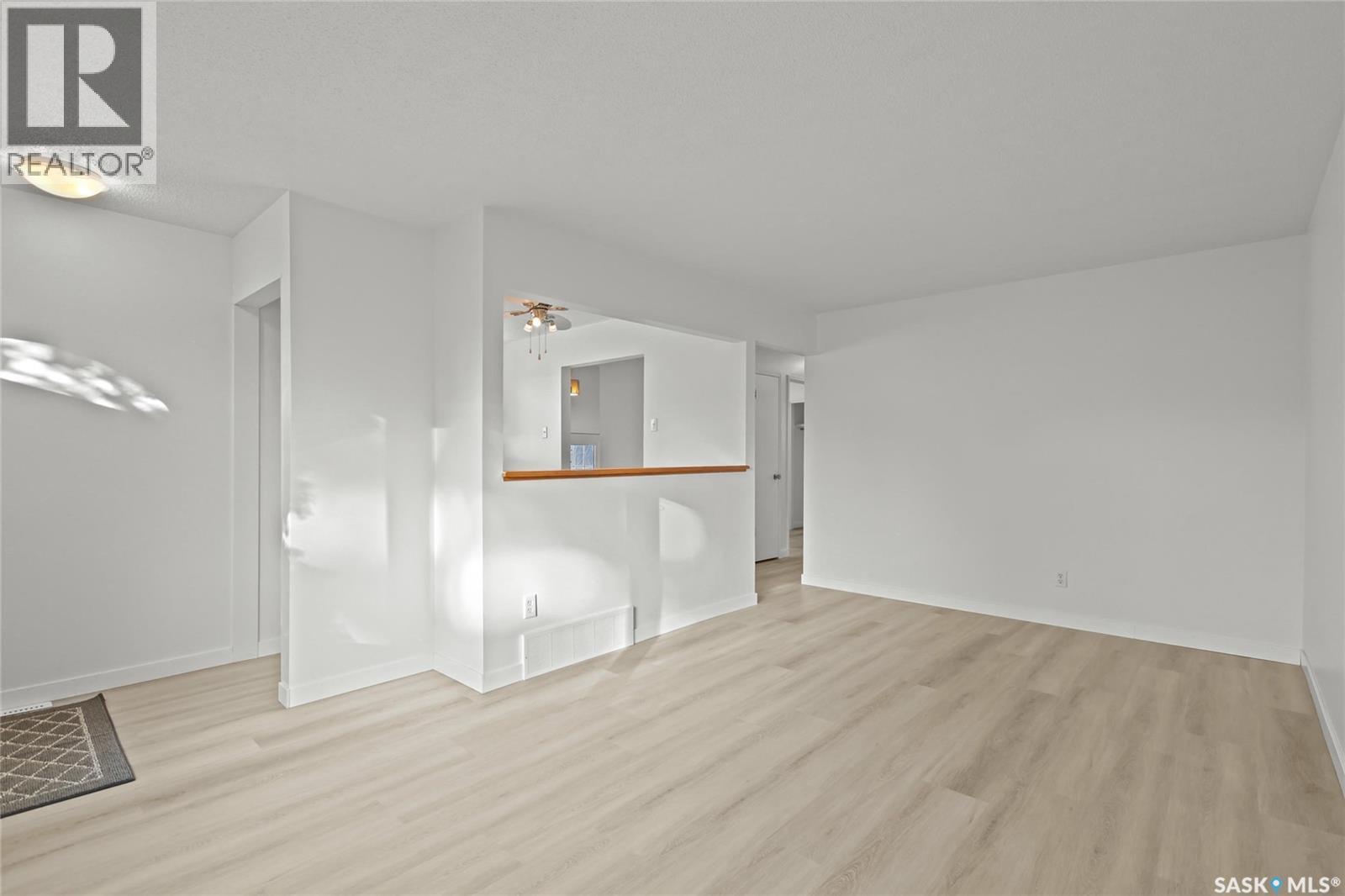 1909 Arthur Street, Regina, Saskatchewan  S4T 4W6 - Photo 5 - SK021562