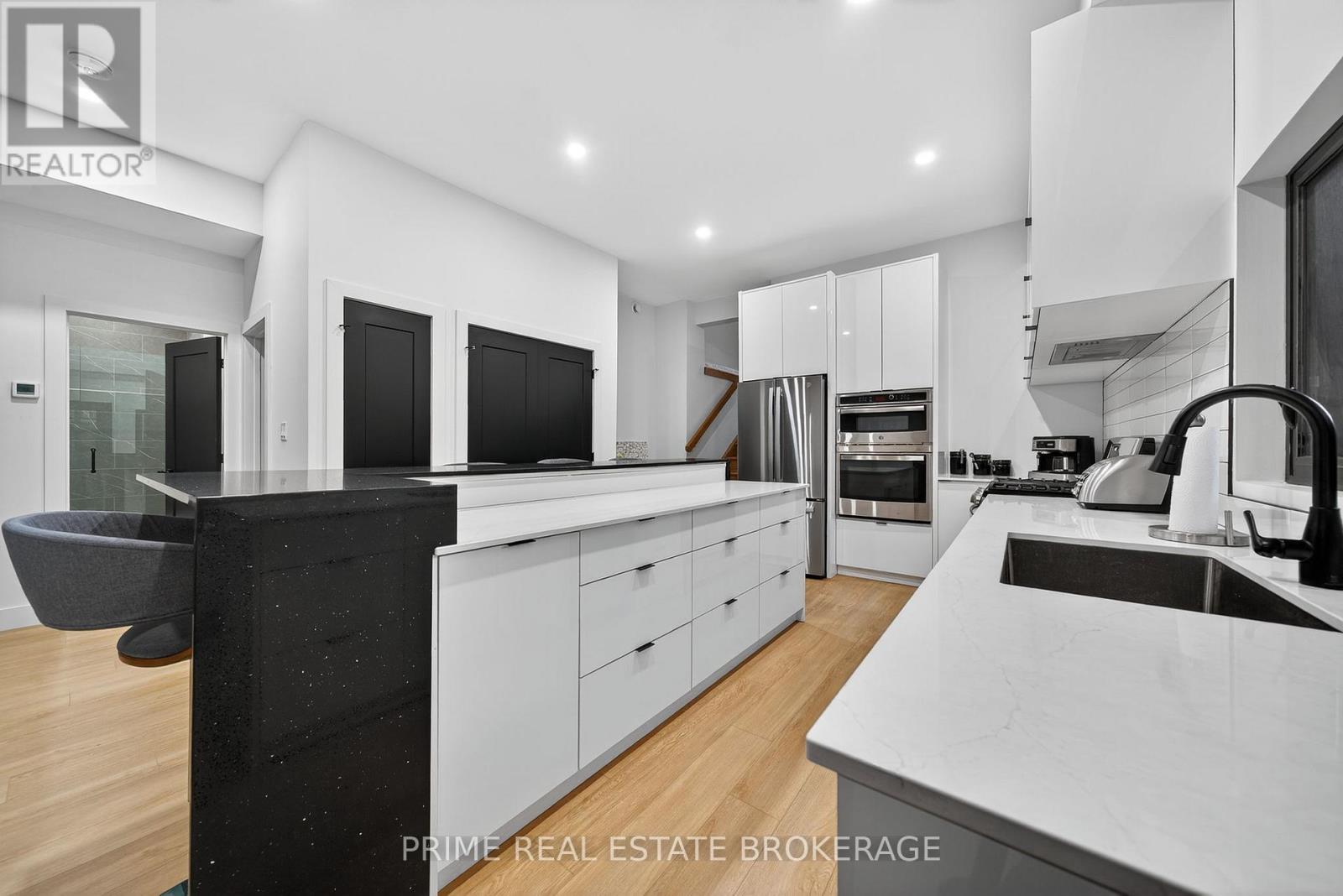3 - 417 Baseline Road E, London South (South G), Ontario  N6C 2P5 - Photo 7 - X12308229