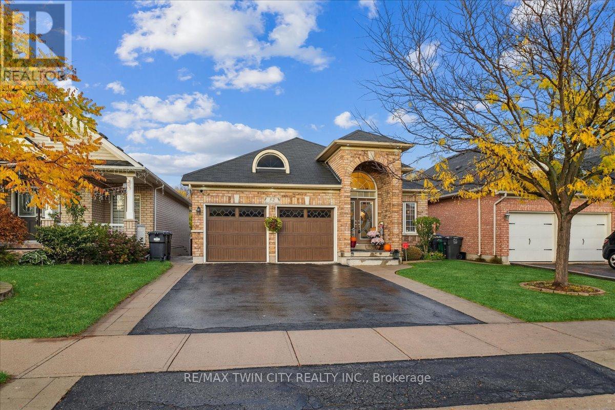 52 MISTYCREEK CRESCENT, Brampton, Ontario