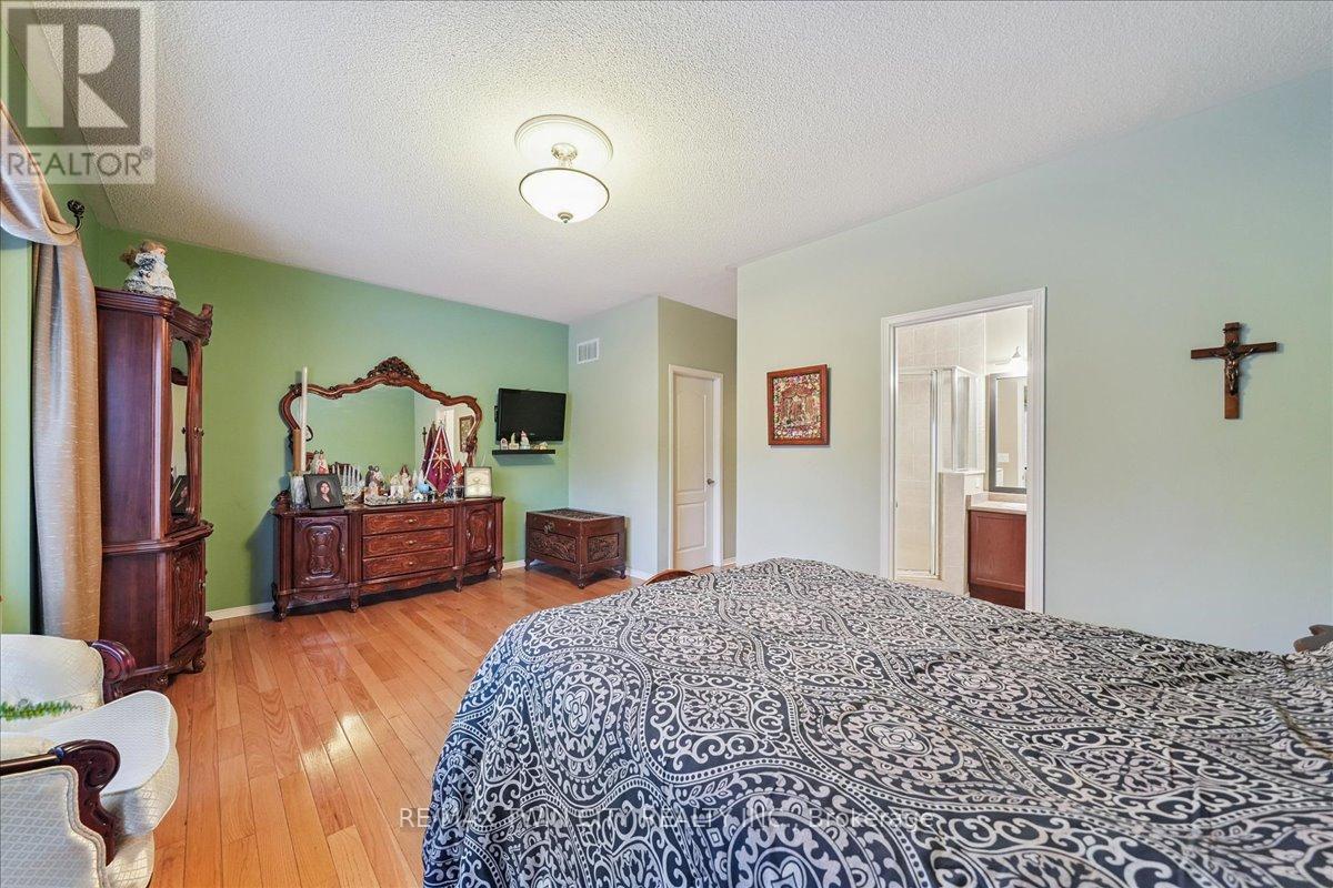 52 Mistycreek Crescent, Brampton, Ontario  L7A 3E8 - Photo 19 - W12480034