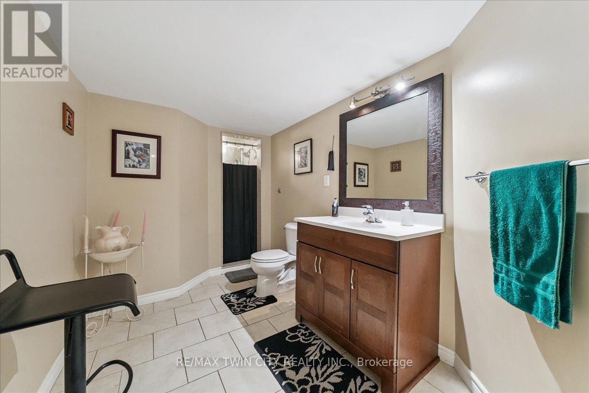 52 Mistycreek Crescent, Brampton, Ontario  L7A 3E8 - Photo 29 - W12480034
