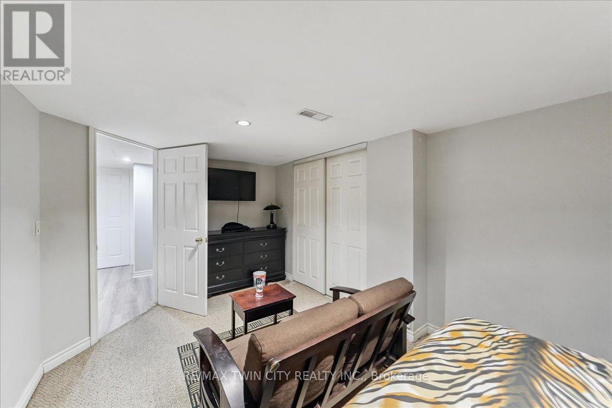 52 Mistycreek Crescent, Brampton, Ontario  L7A 3E8 - Photo 32 - W12480034