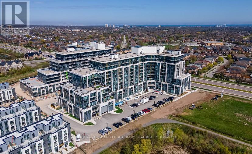 524 - 395 DUNDAS STREET W, Oakville, Ontario