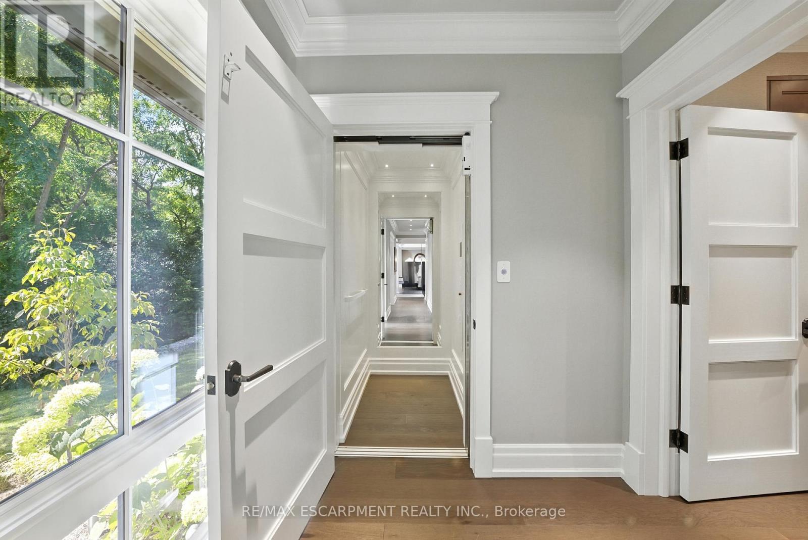 597 Old York Road, Burlington, Ontario  L7P 4Y6 - Photo 17 - W12480040