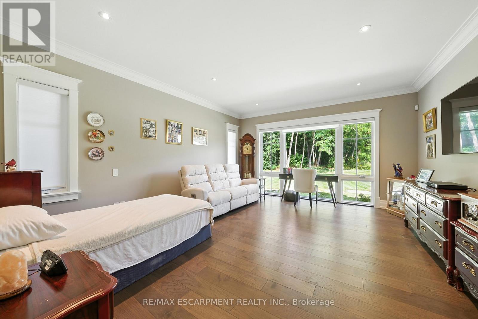 597 Old York Road, Burlington, Ontario  L7P 4Y6 - Photo 19 - W12480040