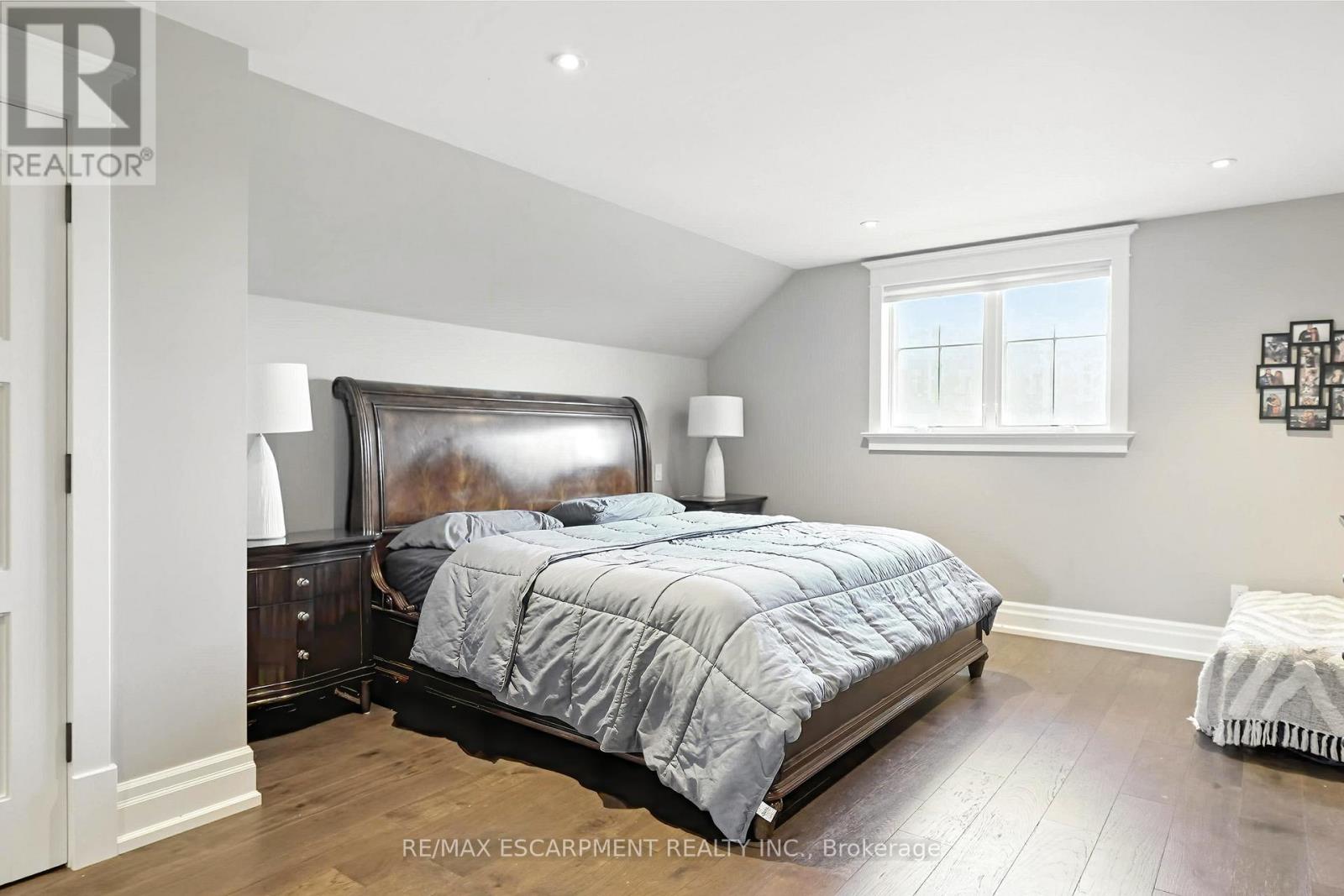 597 Old York Road, Burlington, Ontario  L7P 4Y6 - Photo 28 - W12480040