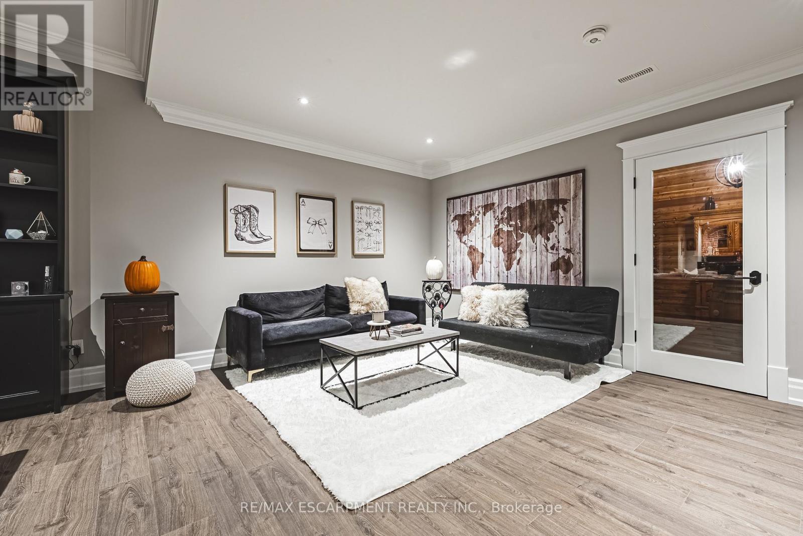 597 Old York Road, Burlington, Ontario  L7P 4Y6 - Photo 31 - W12480040