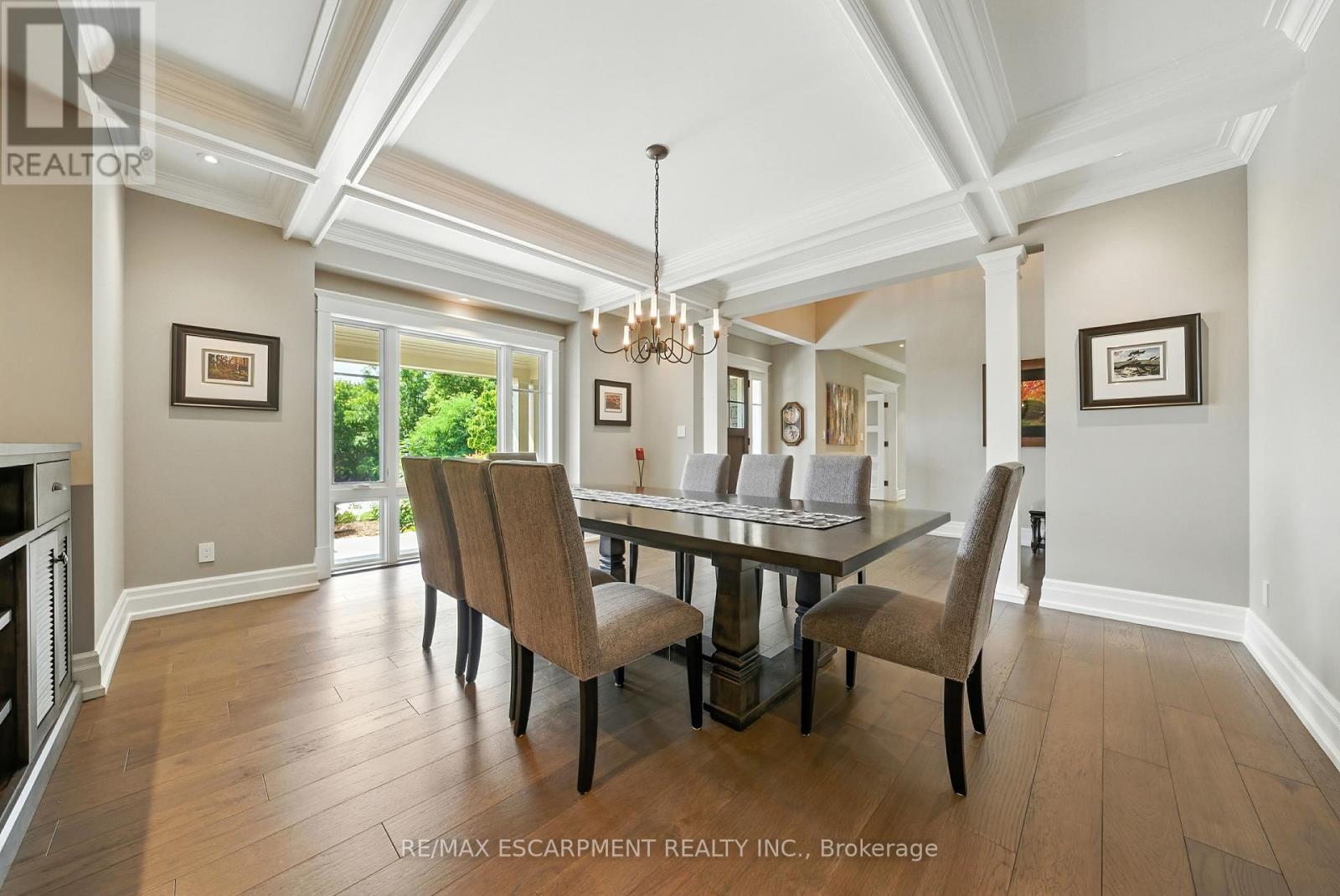597 Old York Road, Burlington, Ontario  L7P 4Y6 - Photo 4 - W12480040