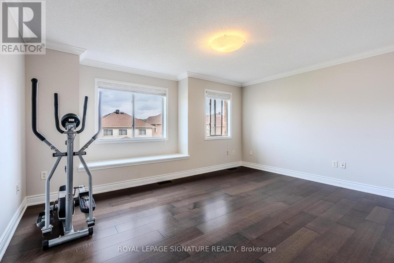5865 Whitehorn Avenue, Mississauga (East Credit), Ontario  L5V 2W7 - Photo 25 - W12480059