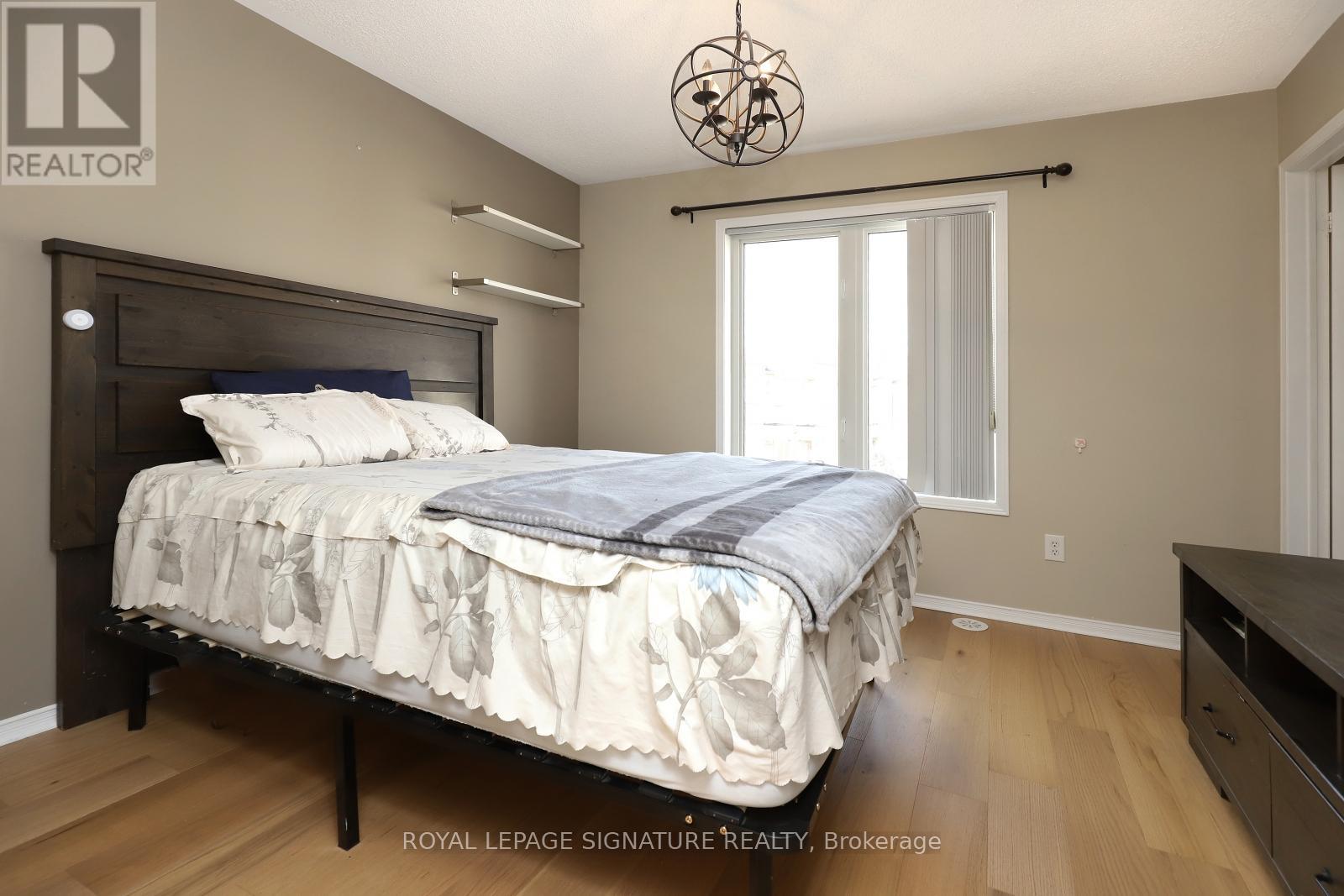 9 - 3025 Destination Drive, Mississauga, Ontario  L5M 0P3 - Photo 6 - W12480067