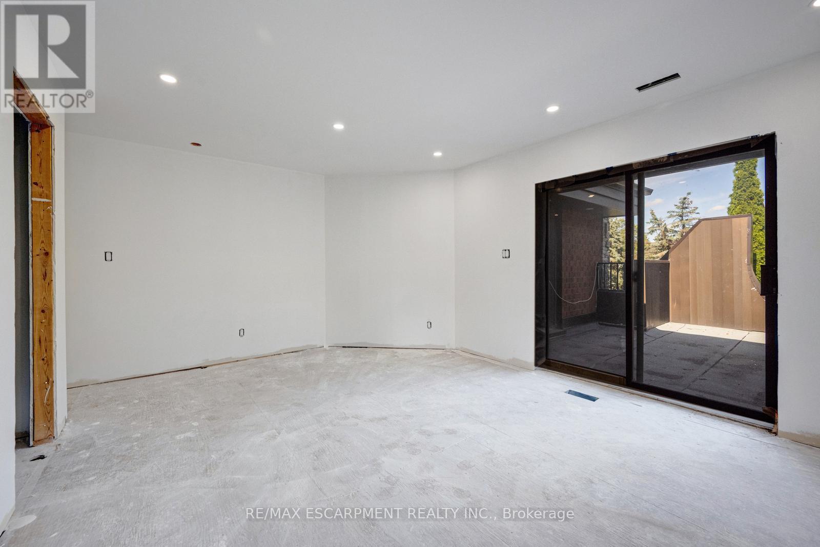 10 Edgeforest Drive, Brampton, Ontario  L6P 0E1 - Photo 21 - W12480075