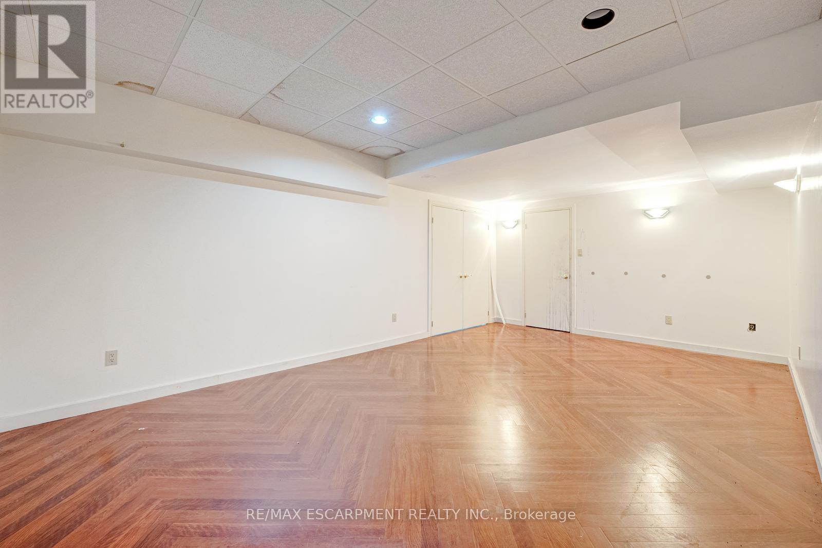 10 Edgeforest Drive, Brampton, Ontario  L6P 0E1 - Photo 33 - W12480075