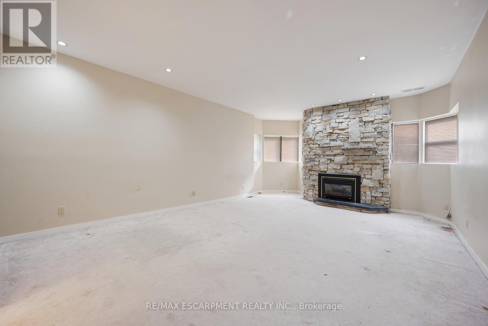 10 Edgeforest Drive, Brampton, Ontario  L6P 0E1 - Photo 38 - W12480075