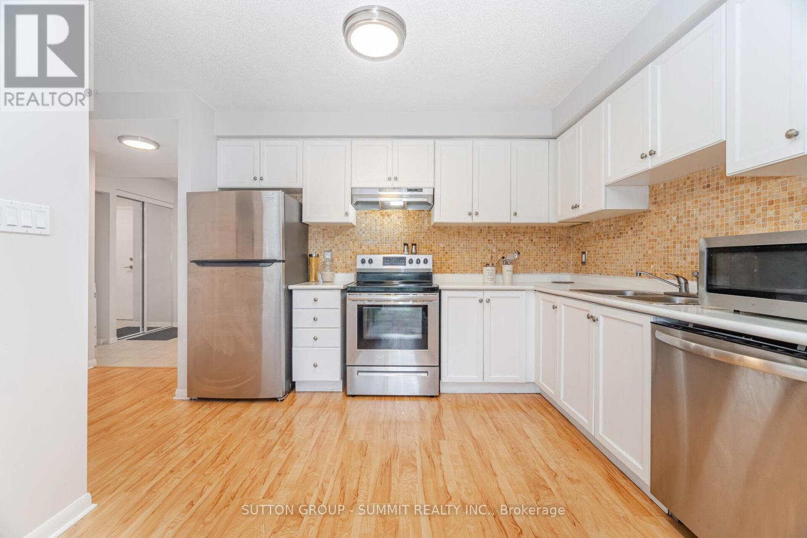 401 - 2464 Weston Road, Toronto, Ontario  M9N 0A2 - Photo 11 - W12480083