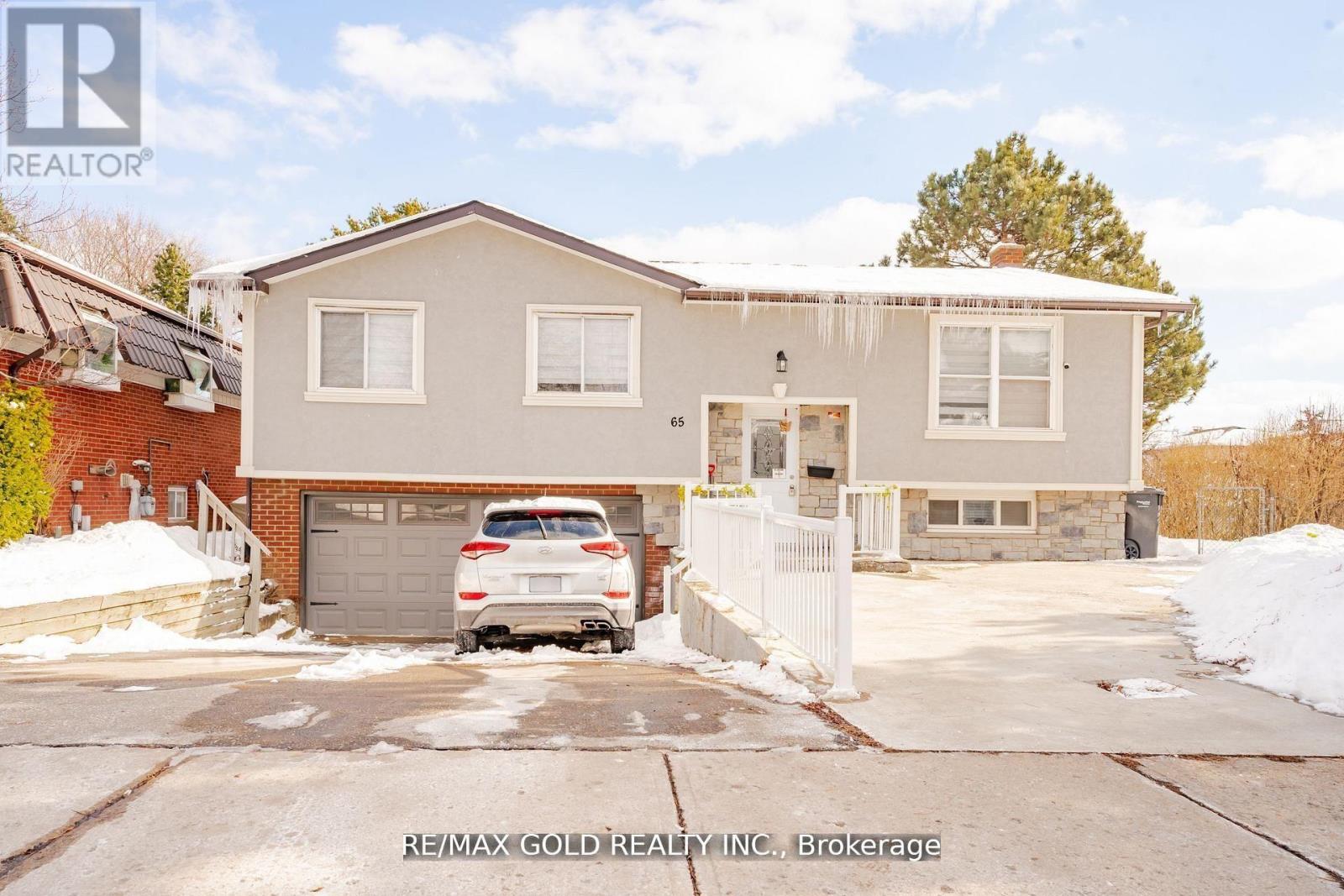 65 Abell Drive, Brampton (Madoc), Ontario  L6V 2W1 - Photo 2 - W12480097