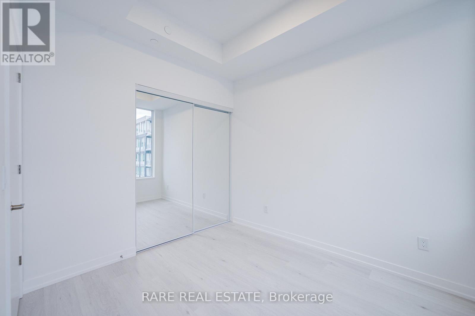 403 - 2501 Saw Whet Boulevard, Oakville, Ontario  L6M 5N2 - Photo 10 - W12480132