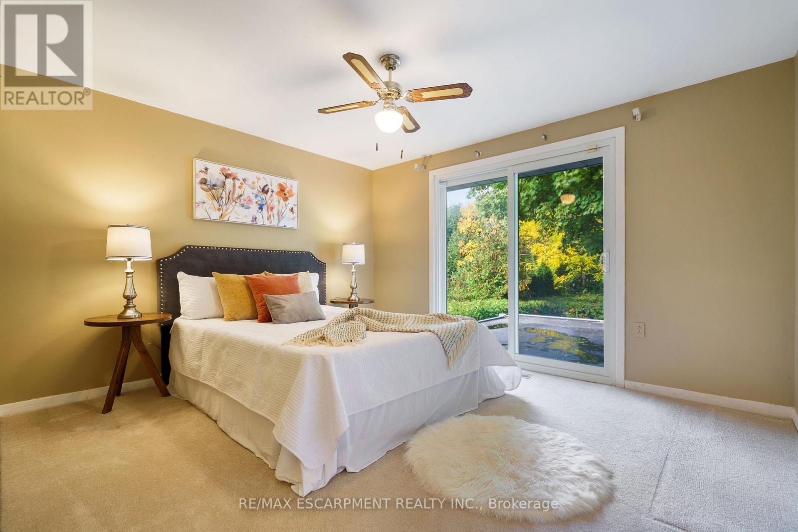 2073 Seafare Drive, Oakville, Ontario  L6L 1P5 - Photo 15 - W12480146