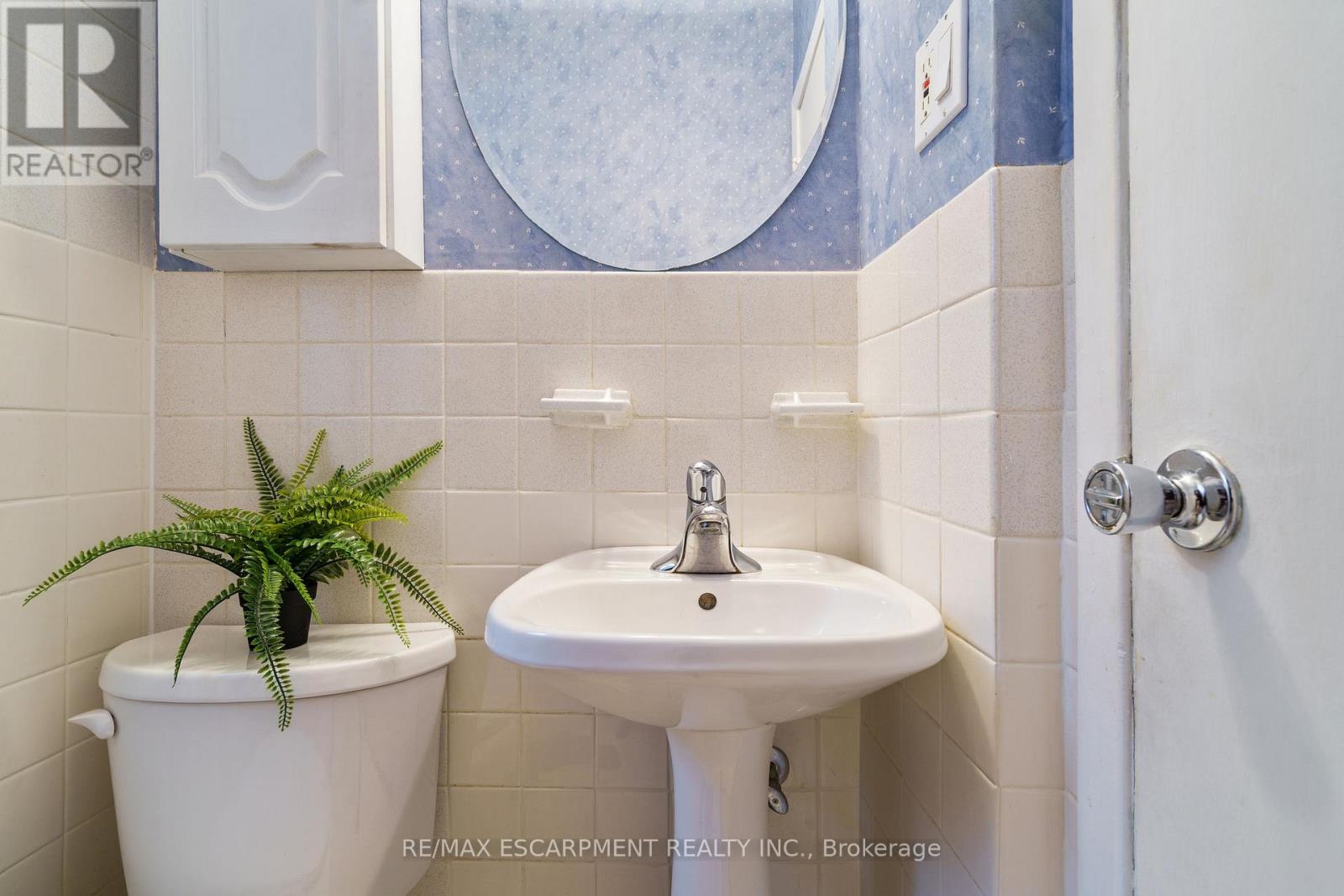 2073 Seafare Drive, Oakville, Ontario  L6L 1P5 - Photo 27 - W12480146