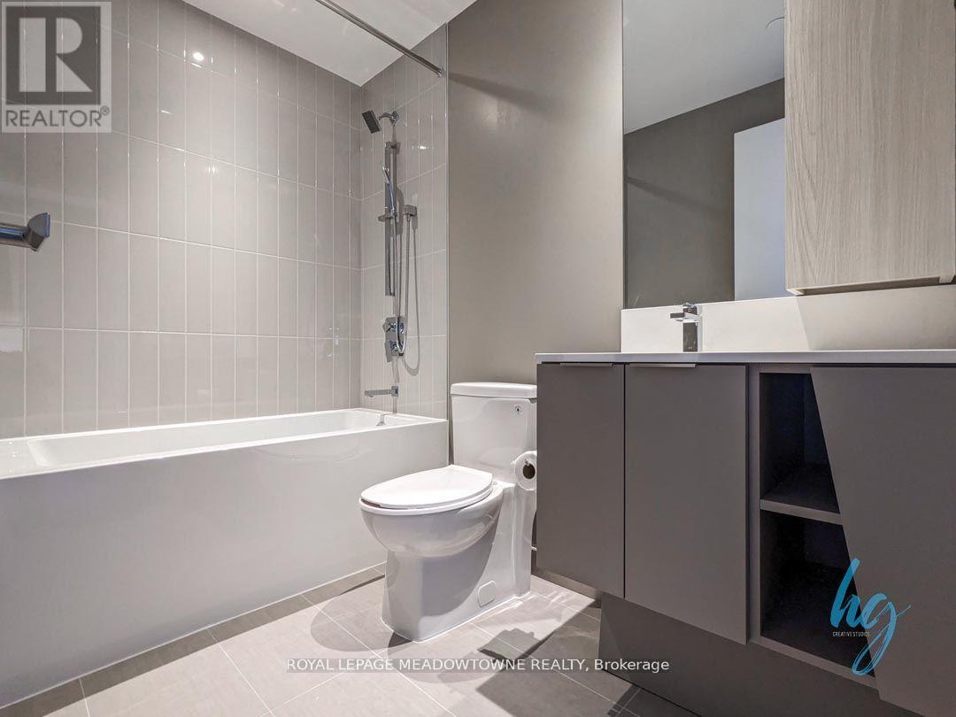 702 - 3900 Confederation Parkway, Mississauga, Ontario  L5B 0M3 - Photo 5 - W12480152